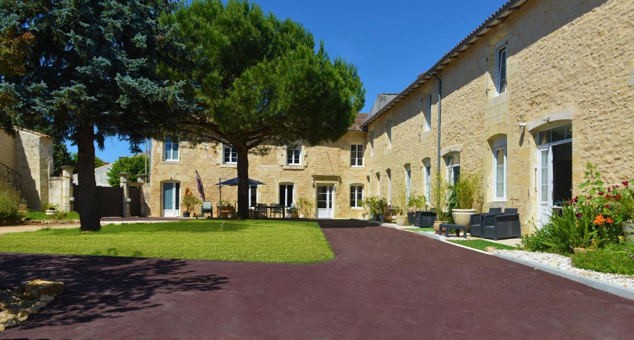 Jardin D'Arcy - Chambres D'Hotes Avec Piscine Et Spa Bois Exterior photo